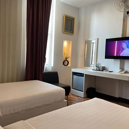 De Hotel พนมเปญ ภายนอก รูปภาพ