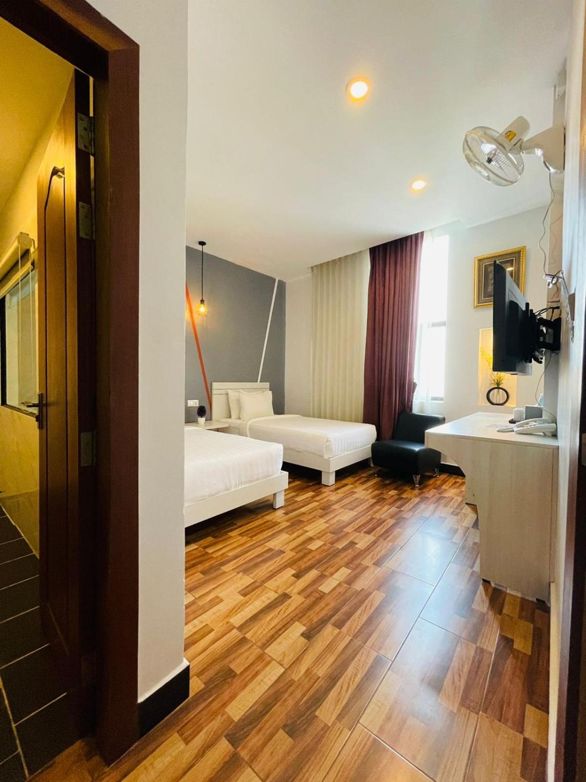De Hotel พนมเปญ ภายนอก รูปภาพ