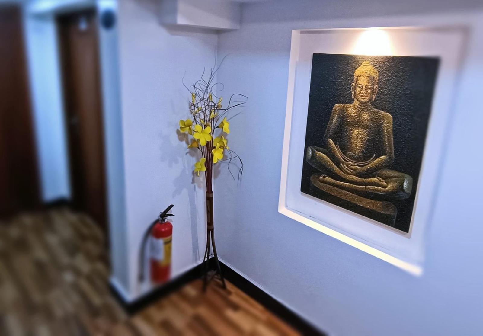 De Hotel พนมเปญ ภายนอก รูปภาพ