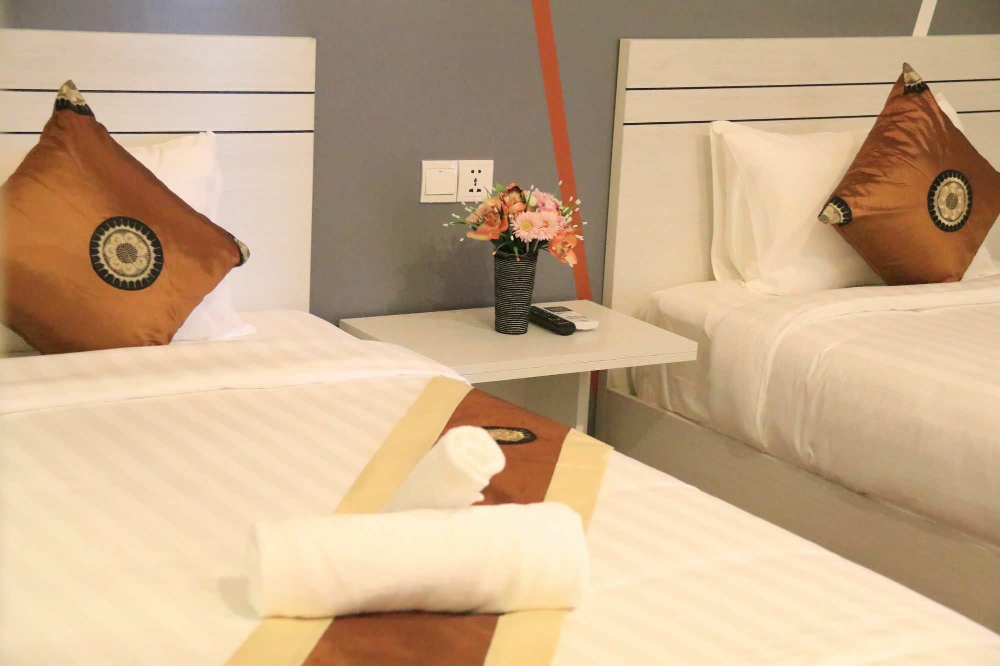 De Hotel พนมเปญ ภายนอก รูปภาพ